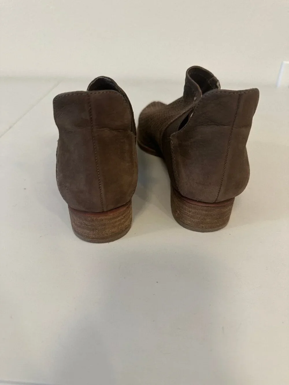 Vince Camuto Women's 8M Brown Perforated Suede Ankle Booties Low Block Heel